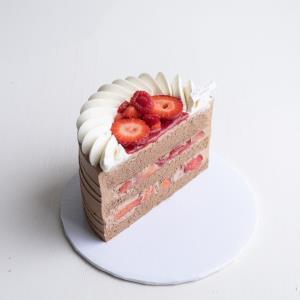 Chocolate Strawberry - 6 inch Whole Cake