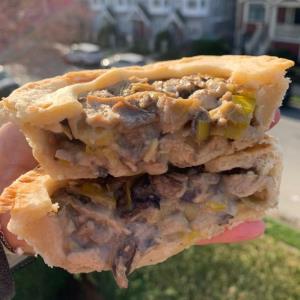 Chick N Bechamel Sauce Pie - 8” [4-6 pcs]