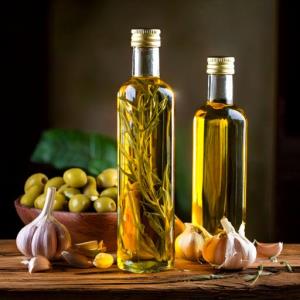 [Garlic] Infused Early Harvest Extra Virgin Olive Oil - 750 ml